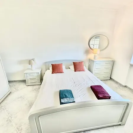 Ferraguda Garden House Villa *